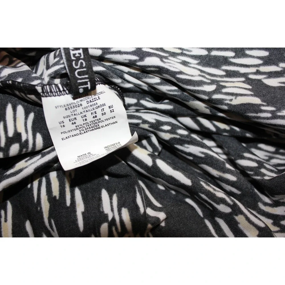 NWT Miraclesuit Zari Dazzle Tankini Top Size 16 Black Gold White Shaping Swim